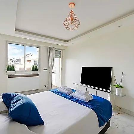 Modern - 3br-6p -
