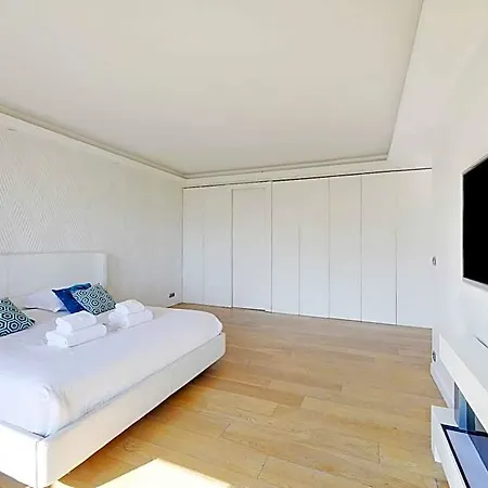Modern - 3br-6p -